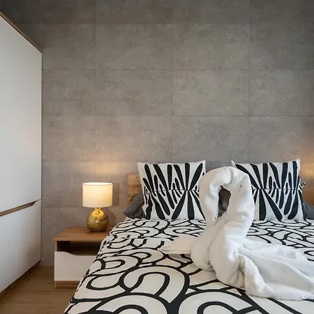 110 Plac Unii - Dla 4 Os Z Miejscem W Hali Garazowej Апартаменты