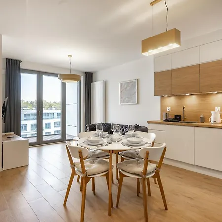 110 Plac Unii - Dla 4 Os Z Miejscem W Hali Garazowej Апартаменты *