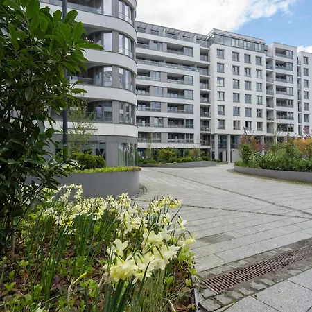 Apartman 110 Plac Unii - Dla 4 Os Z Miejscem W Hali Garazowej