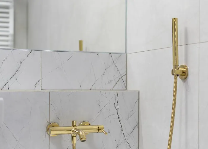 110 Plac Unii - Dla 4 Os Z Miejscem W Hali Garazowej *