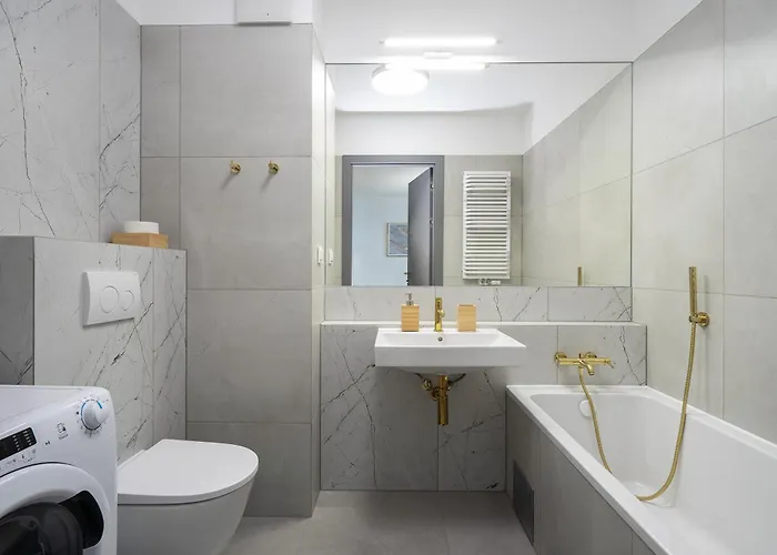 110 Plac Unii - Dla 4 Os Z Miejscem W Hali Garazowej Apartman *