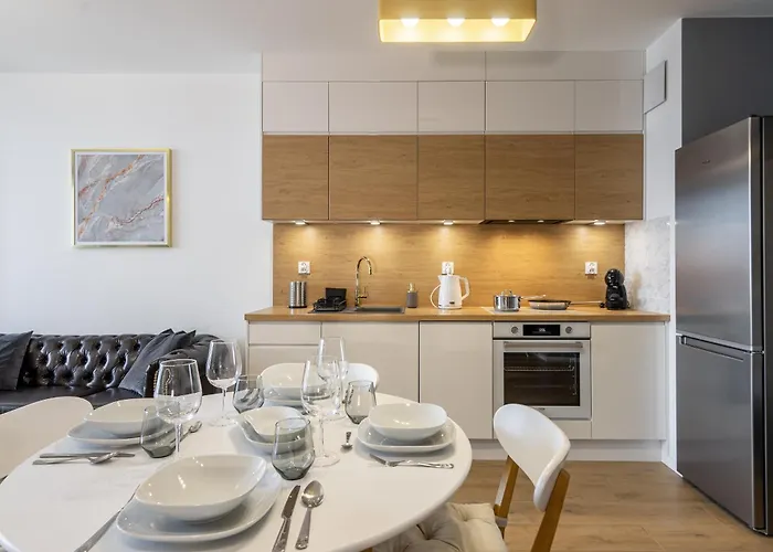 110 Plac Unii - Dla 4 Os Z Miejscem W Hali Garazowej *