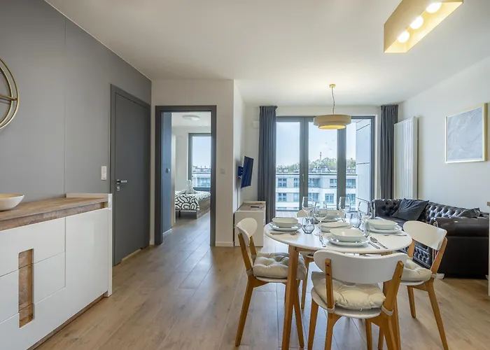 Apartman 110 Plac Unii - Dla 4 Os Z Miejscem W Hali Garazowej