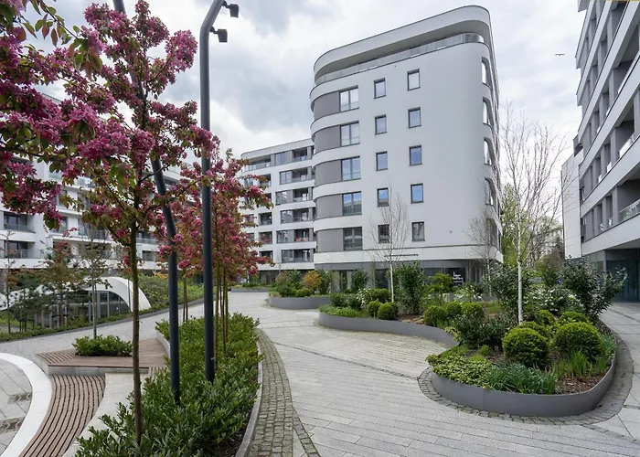 Apartman 110 Plac Unii - Dla 4 Os Z Miejscem W Hali Garazowej